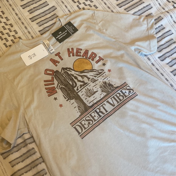 Graphic T - Picture 3 of 4